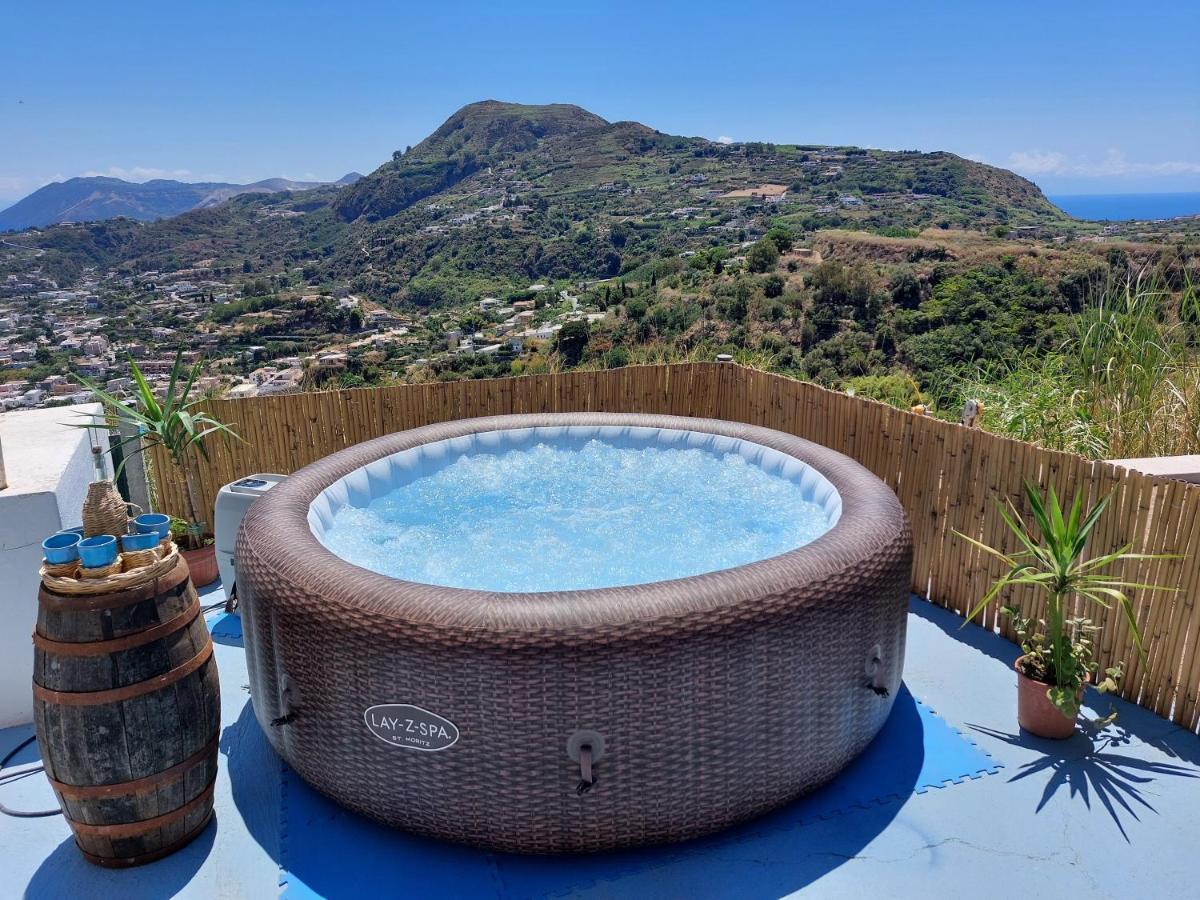 Bed and Breakfast Casa tra Cielo e Mare Lipari  Exterior foto