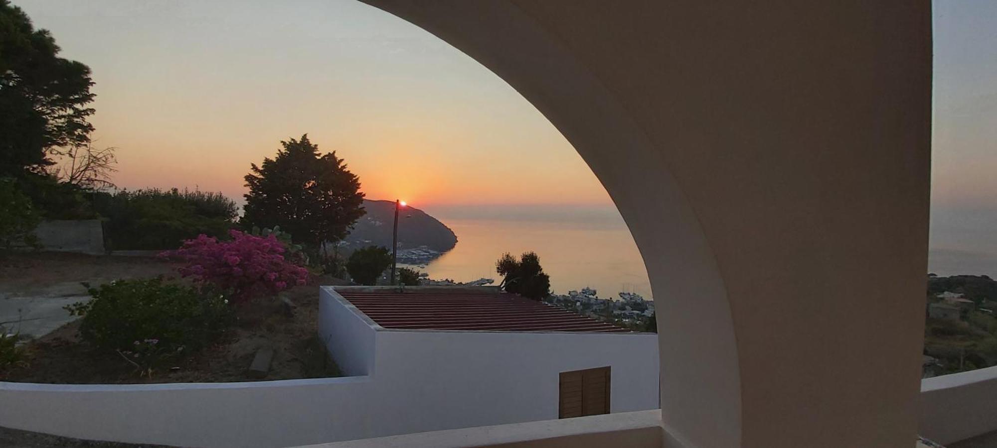 Bed and Breakfast Casa tra Cielo e Mare Lipari  Exterior foto